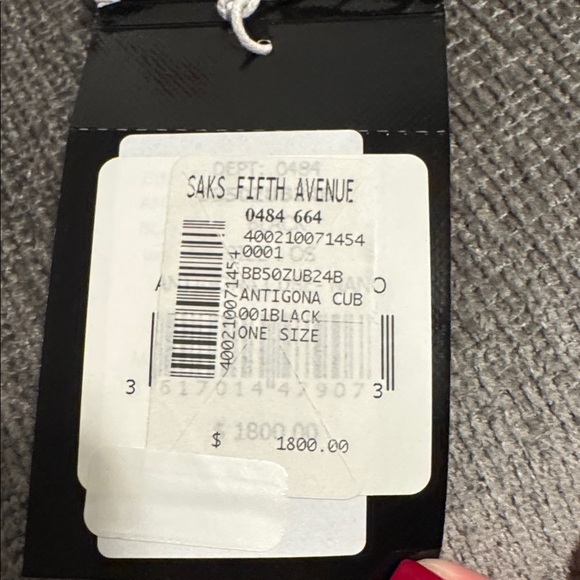 New Givenchy nano Antigona cube - Picture 8 of 8